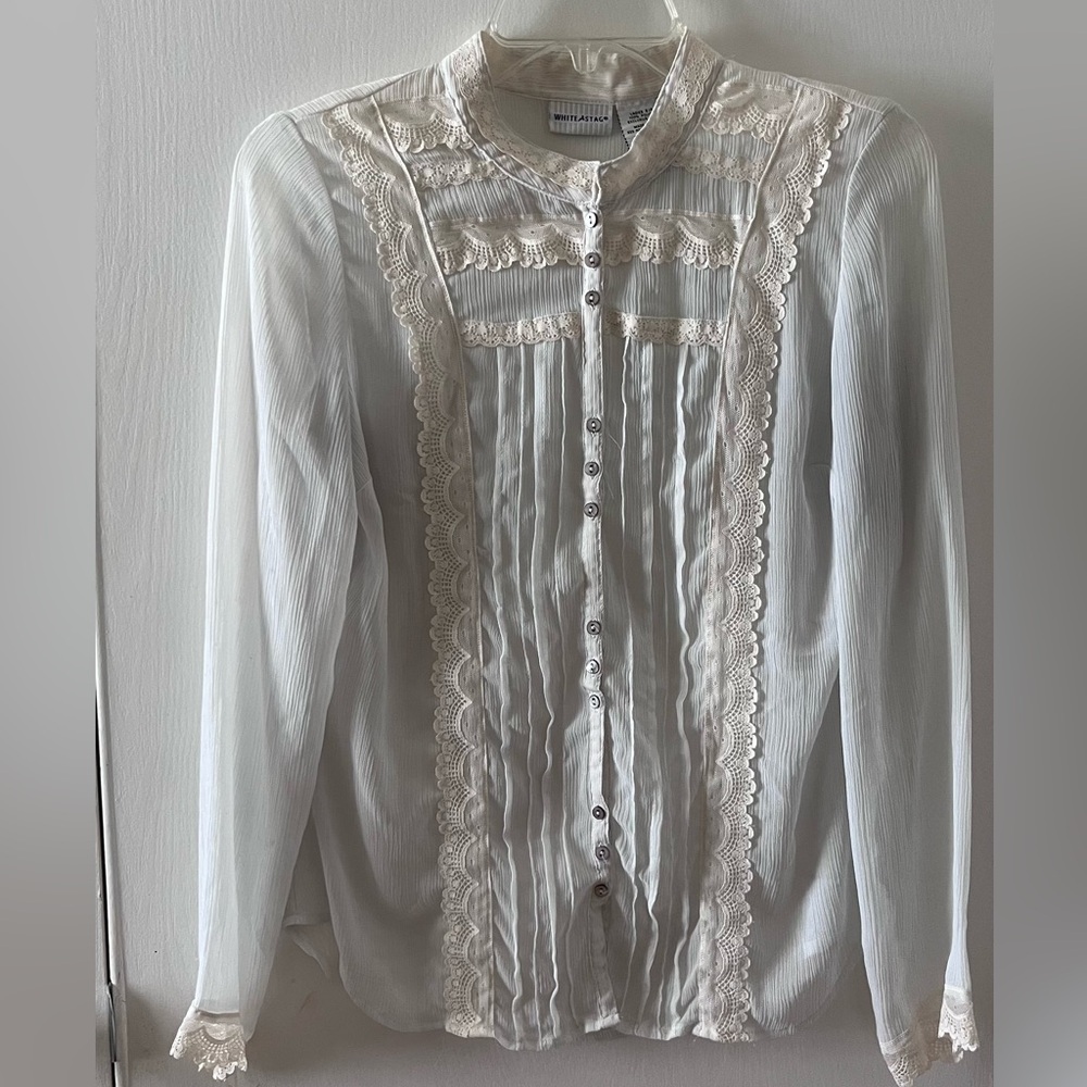 Lacey button up